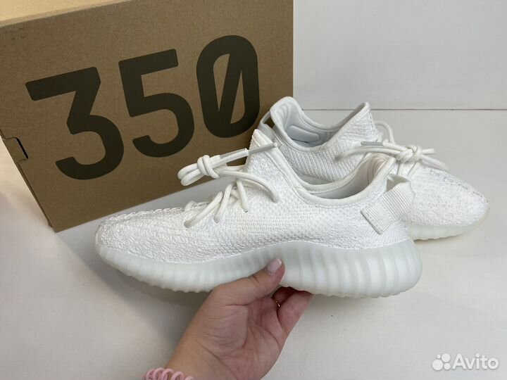 Кроссовки Adidas Yeezy Boost 350 v2