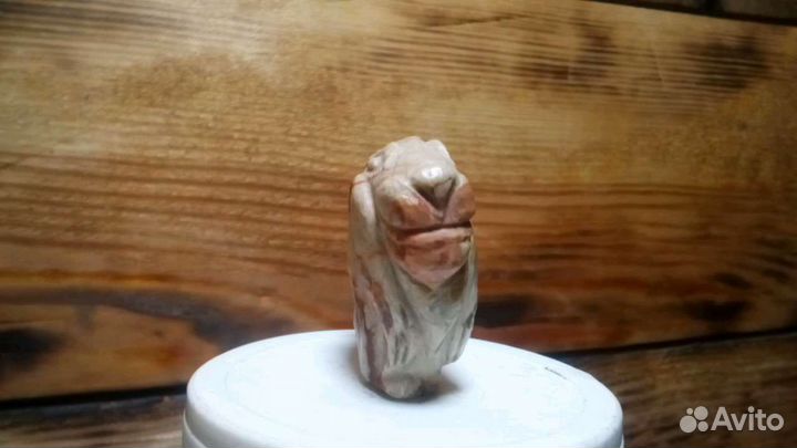 Лёвик нэцкэ из камня