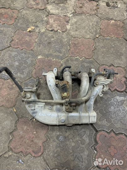 Впускной коллектор Kia shuma 2, 2001г 1.6