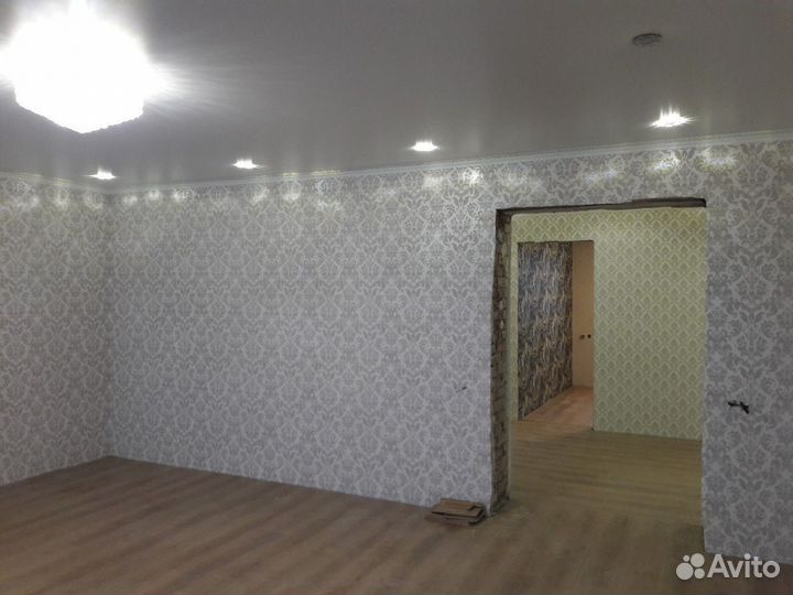 Поклейка обоев