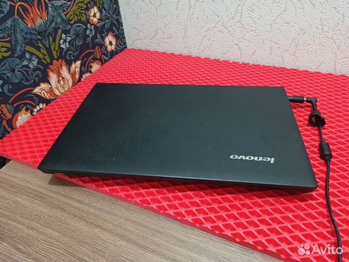Lenovo b590