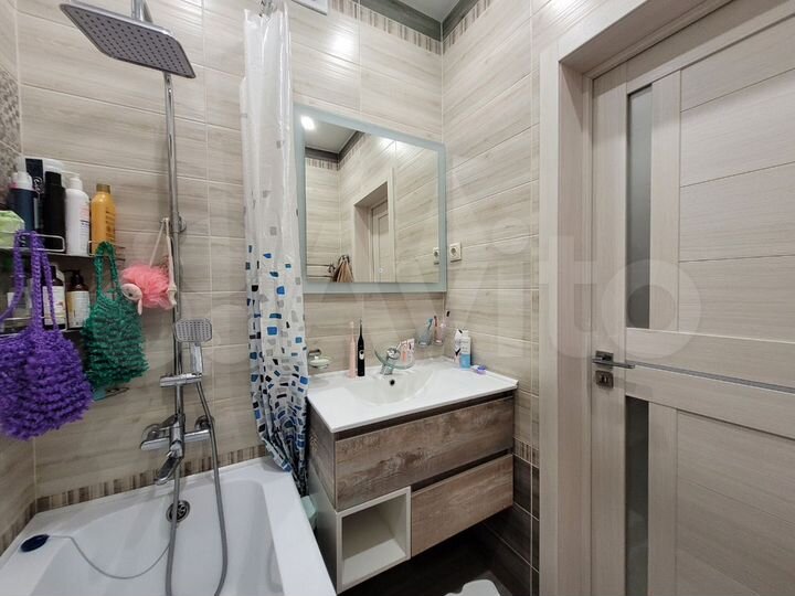 2-к. квартира, 65 м², 3/16 эт.