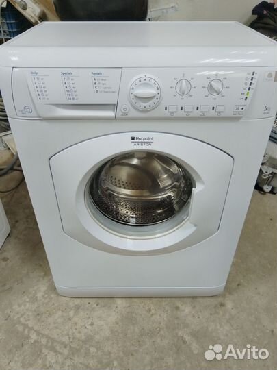 Стиральная машинка Hotpoint ariston