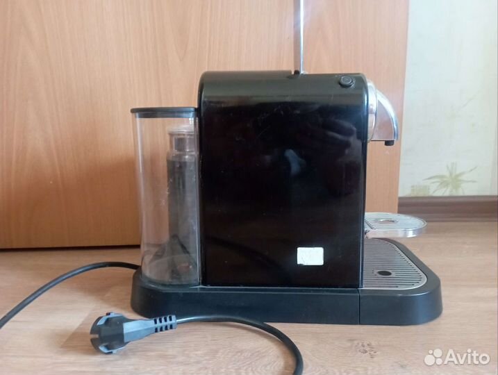 Кофемашина nespresso с капучинатором
