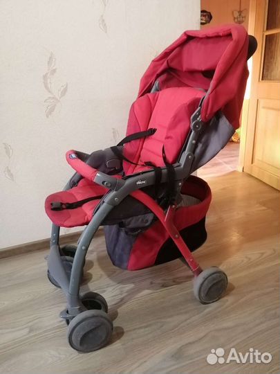 Прогулочная коляска