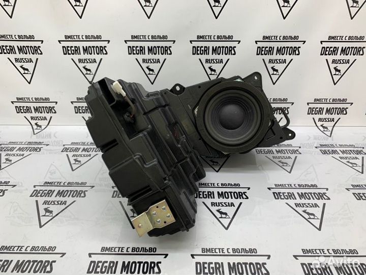 Сабвуфер задний оригинал Lexus RX350L RX450H 17