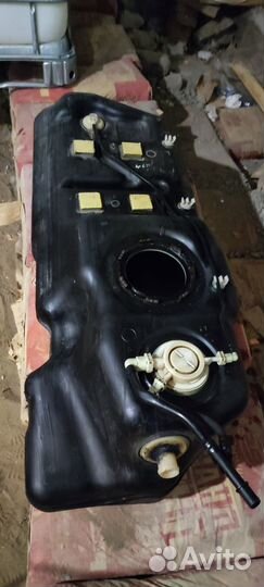 Топливный бак jeep grand cherokee WH