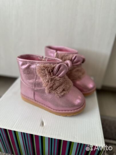 Обувь на девочку