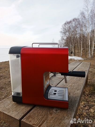 Кофеварка рожковая Polaris PCM 1516 E Adore Crema