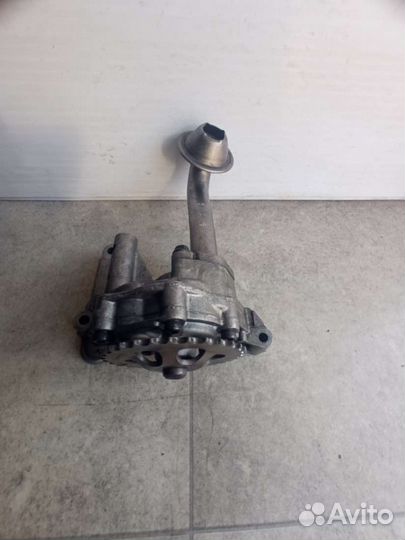 Насос масляный Audi A4 B5 (S4,RS4) 06A115105B