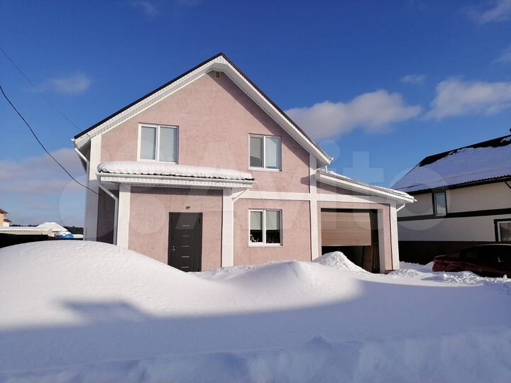 Коттедж 196 м² на участке 4,8 сот.