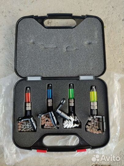 Набор батов в кейсе