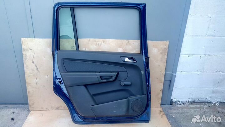 Дверь задняя левая на Опель Зафира Б