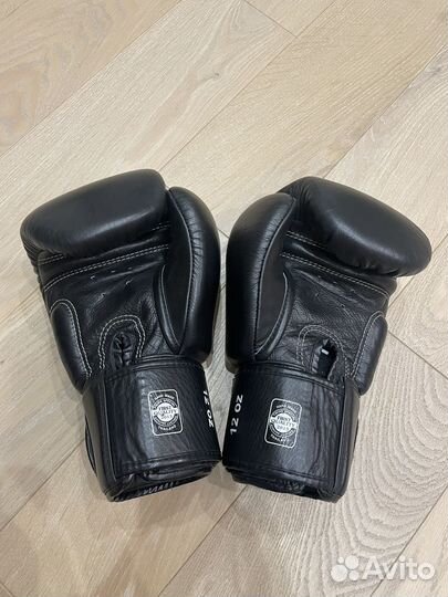 Боксерские перчатки twins 12