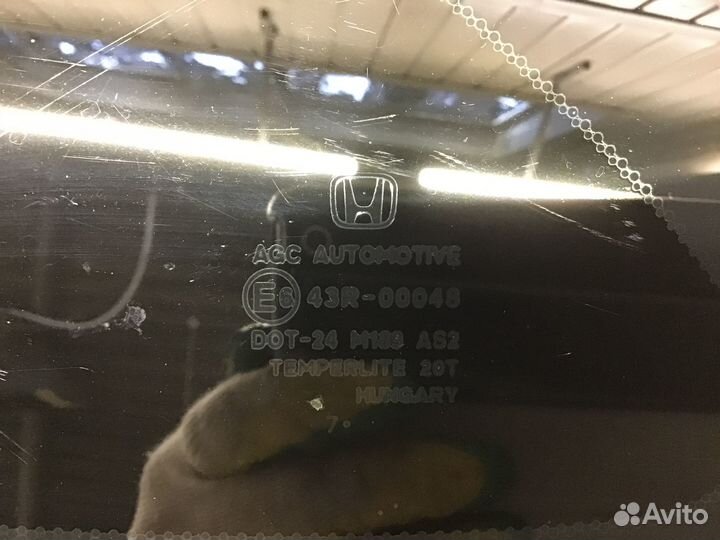 Стекло кузовное глухое левое Honda CR-V 2007-2012