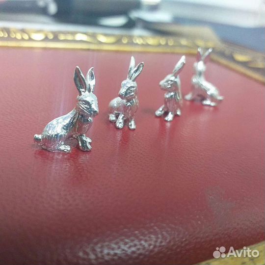 Сювинер из серебра