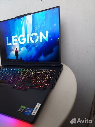 Lenovo legion 7 pro /RTX 4070/i9-13900HX/1 tb/16