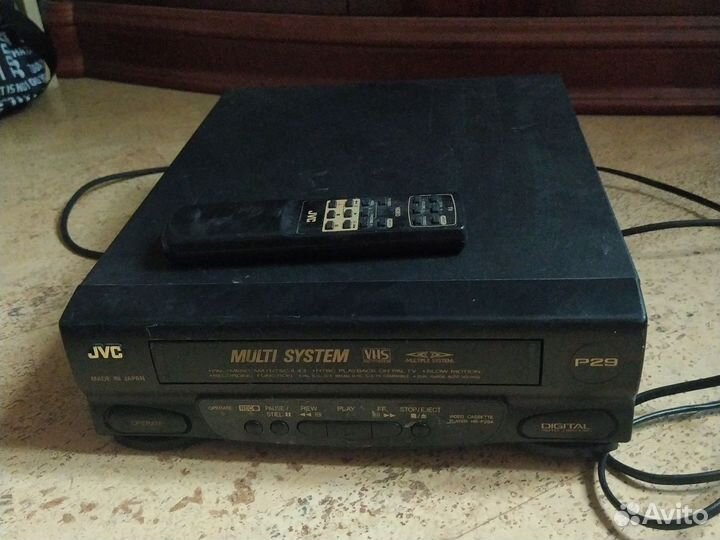 Видеомагнитофон jvc