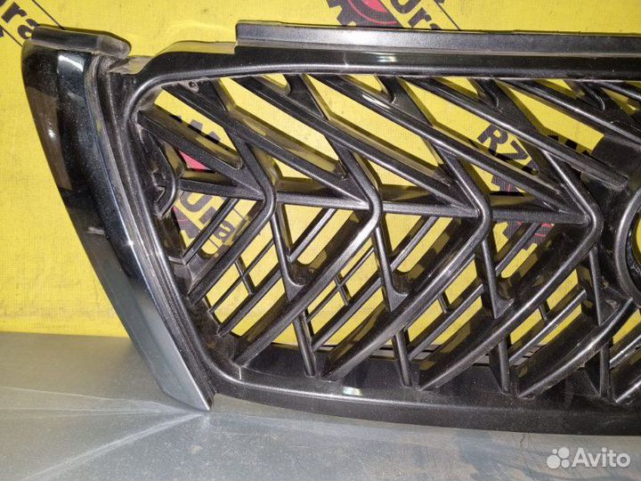 Решетка радиатора Toyota Land Cruiser Prado