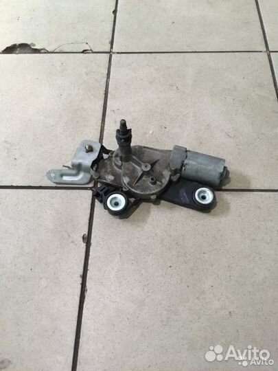 Моторчик дворника задний Mazda 3 BK