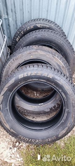 Bridgestone Blizzak Spike-02 SUV 225/65 R17 106T