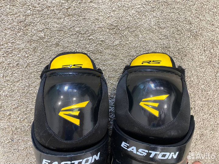 Щитки хоккейные Easton RS