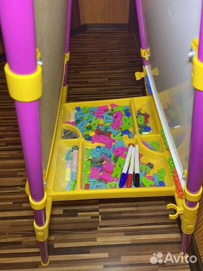 Мольберт детский.Доска мольберт