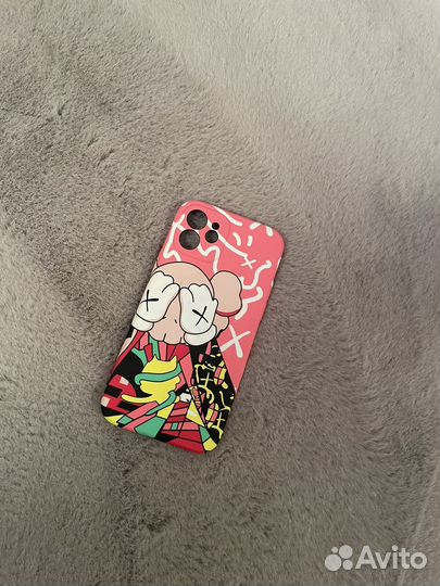 Чехол на iPhone 12