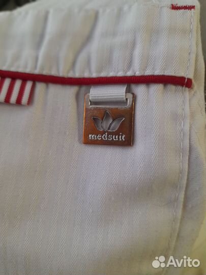 Медицинский костюм