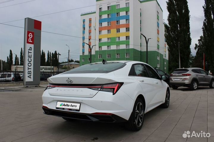 Hyundai Elantra 2.0 AT, 2023, 27 км