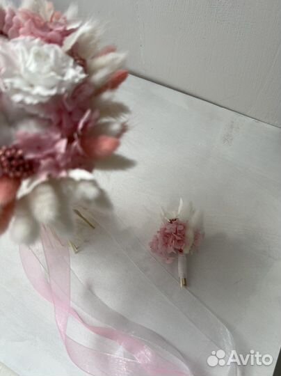 Букет невесты из сухоцветов и стаб. цветов