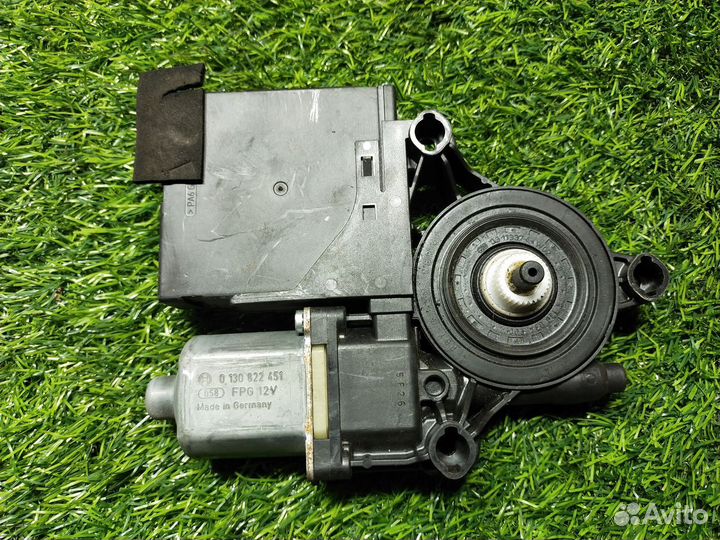 Мотор стеклоподъемника Volkswagen Passat (B6) VI