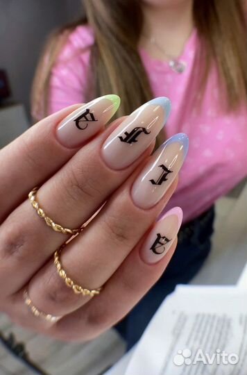 Маникюр, наращивание ногтей