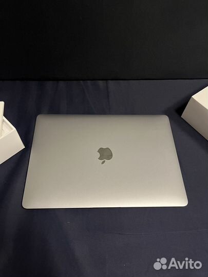 Macbook air 13 м1 8/8 core 512gb