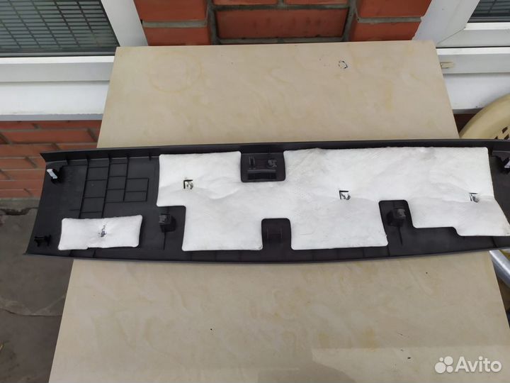 Накладка крышки багажника Mazda CX 5 2017г. 2.0л