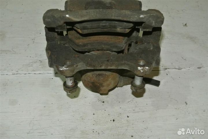 Суппорт передний левый Opel Corsa D 2006