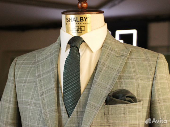 Мужской костюм (Пиджак, жилет, брюки)