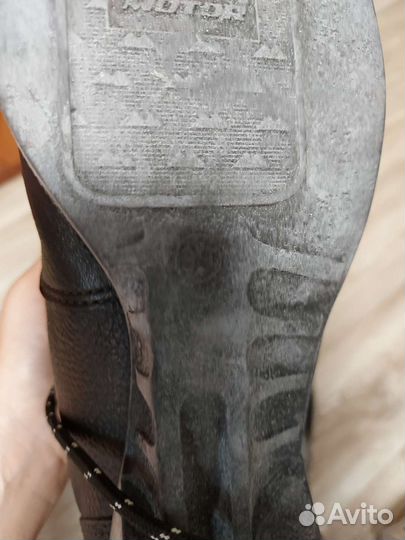 Лыжные ботинки