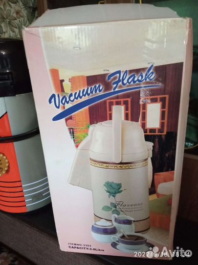 Термос новый