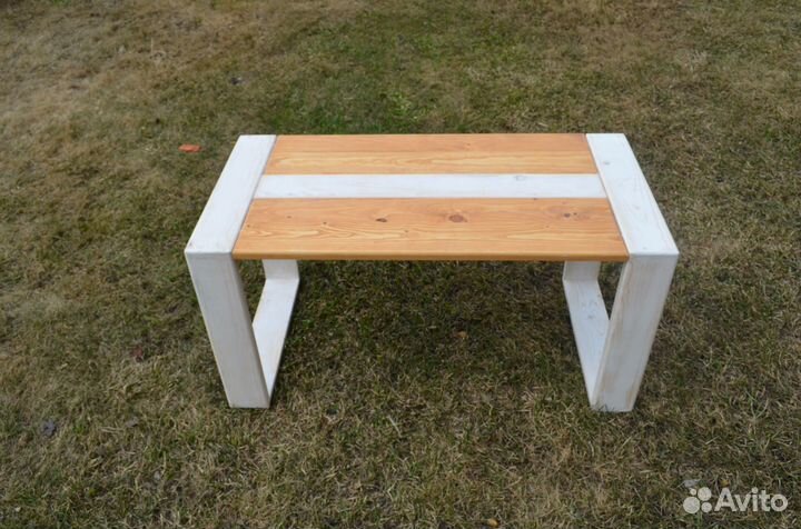 Журнальный столик