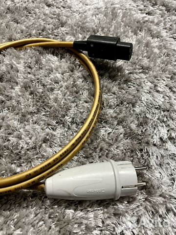 Van Den Hul Mainsserver 2m сетевой кабель