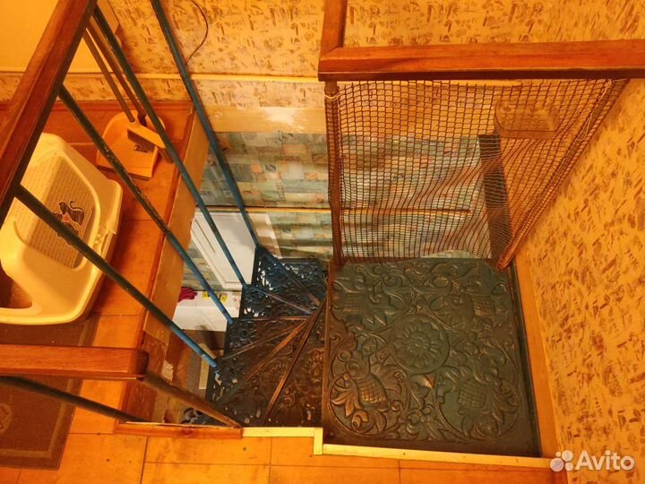 Лестница чугунная, старинная