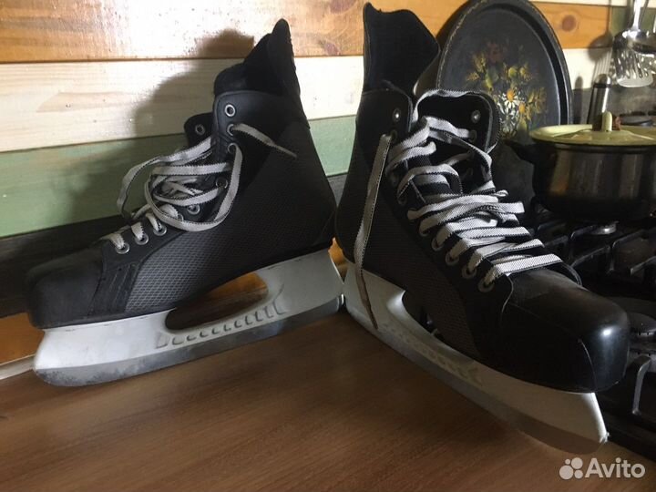 Коньки хоккейные Bauer размер 11 (46)
