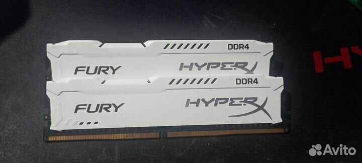 HyperX fury White CL17 ddr4 16gb