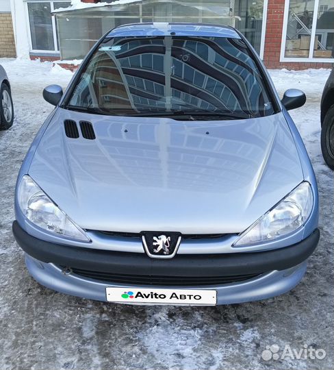 Peugeot 206 1.4 AT, 2003, 230 000 км