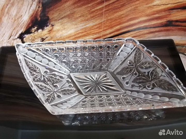 Ваза хрустальная