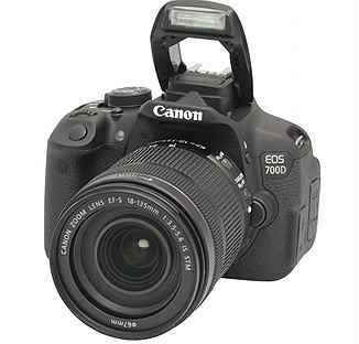 Canon EOS 700D kit 18-135 IS STM новый