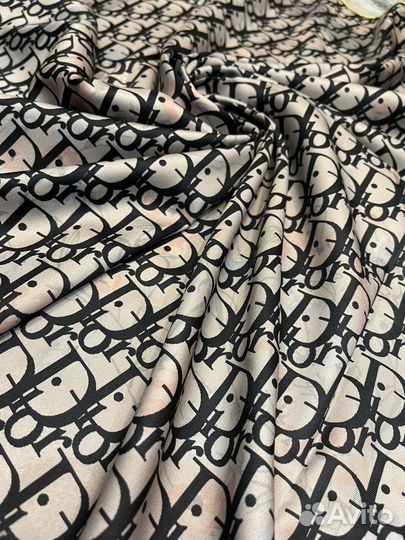 Шелковый платок Dior бежевый двухсторонний