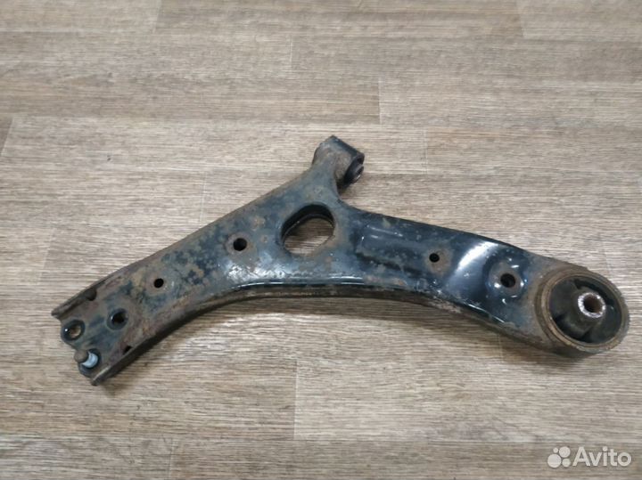 Рычаг передний правый Hyundai ix35 (2010-2015)