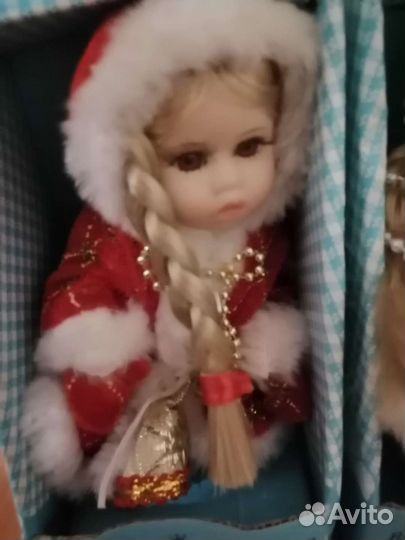 Продам фарфоровые куклы